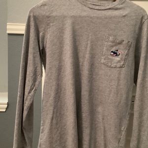 vineyard vines tee